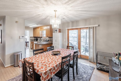 2402 Autumn Ridge Dr SW, Huntsville, AL 35803 - photo 6