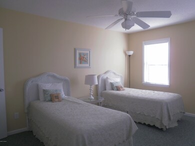 Copy of 2015 5217 Ocean Dr pics 008