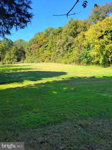 557 Salem Church Rd, Newark, DE 19702 - photo 2