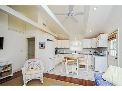 74 Crest St, Middletown, RI 02842 - photo 5