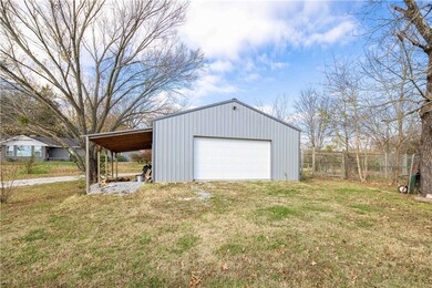 10059 N Highway 16, Elkins, AR 72727 - photo 5