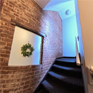 Entry way from building into the apartment