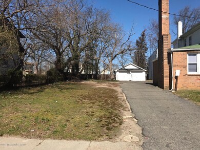 Large Side Lot