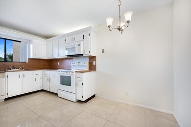 Lucerne Pointe unit 4050, Lake Worth, FL 33467 - photo 5