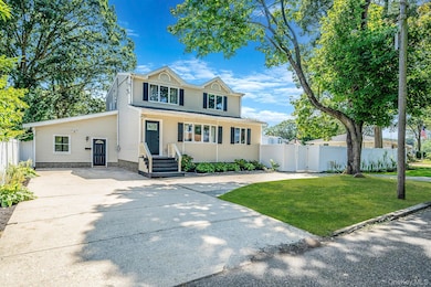 10 Roy Ave, West Islip, NY 11795 - photo 3