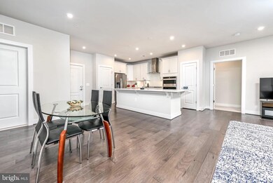 MetroPark at Arrowbrook unit 4-106, Herndon, VA 20171 - photo 2