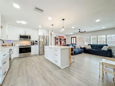 11521 64th Ave, Seminole, FL 33772 - photo 4