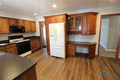 4553 283rd St, Toledo, OH 43611 - photo 5