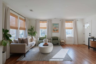 242 W Poplar St, Charleston, SC 29403 - photo 2