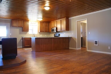 KITCHEN & HEATER