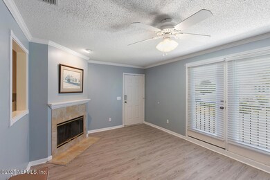 Livingroom toward Entry