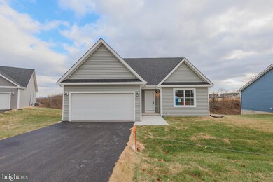318 Vicksburg Ct, Martinsburg, WV 25404 - photo 5