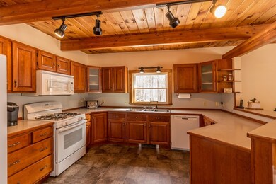 2351 Chestnut Hill Ave, Athol, MA 01331 - photo 4