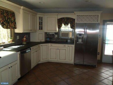 1337 Rose Ave, Southampton, PA 18966 - photo 6