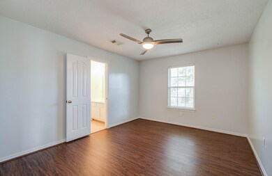 11903 Gatesden Dr, Tomball, TX 77377 - photo 5