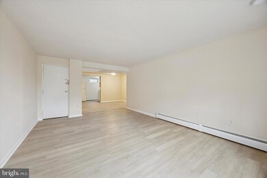 100 E Glenolden Ave unit D17, Glenolden, PA 19036 - photo 4