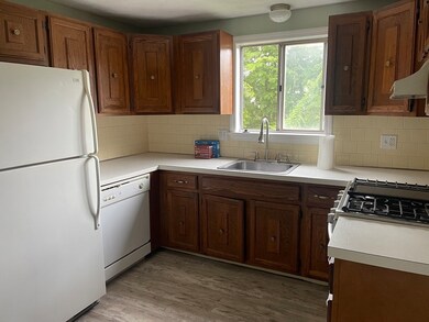 70 Cox St unit 6, Hudson, MA 01749 - photo 2