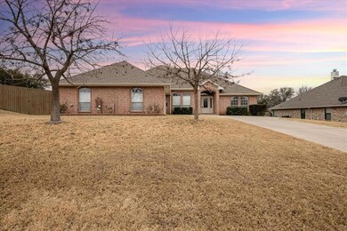 305 Aqua Vista Dr, Granbury, TX 76049 - photo 2
