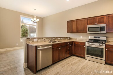 Dining Area & Kitchen