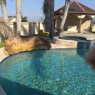 2103 Fuente de Gozo, Edinburg, TX 78539 - photo 6