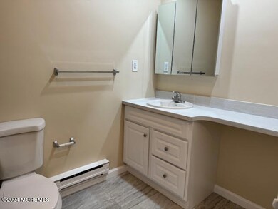 41 Meadow Green Cir unit K, Manalapan, NJ 07726 - photo 6