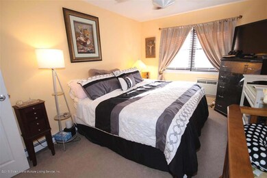 360 Barlow Ave unit 30, Staten Island, NY 10308 - photo 6