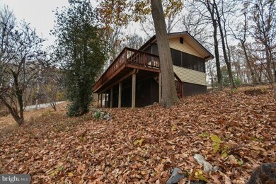 389 Shenandoah River Dr, Harpers Ferry, WV 25425 - photo 5