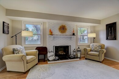 1913 Northfield Ct, Naperville, IL 60565 - photo 5