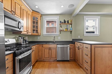 137-139 L St unit 1, Boston, MA 02127 - photo 2