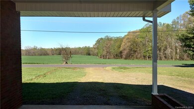 145 E Barkley Rd, Statesville, NC 28677 - photo 4