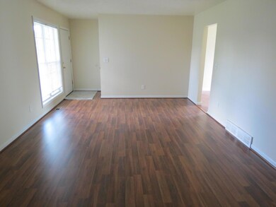 3082 Valleywood Dr unit 80, Columbus, OH 43223 - photo 2