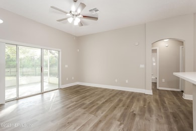 004-photo-living-room-10639920