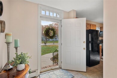 8 Lynn Dr, Coventry, RI 02816 - photo 3