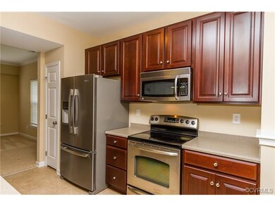 Eat-in Kitchen