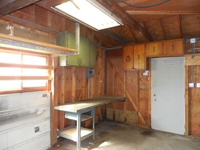 575 N Howard Ave, Elmhurst, IL 60126 - photo 3