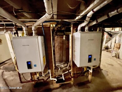 202219341_0_zvVR6y_l