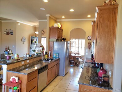 Open floor plan with great flow for hosting friend