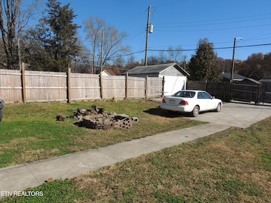 430 E Caldwell Ave, Knoxville, TN 37917 - photo 2