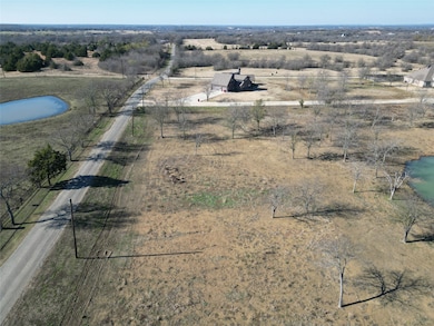 19 Red Bird Ln, Bells, TX 75414 - photo 6