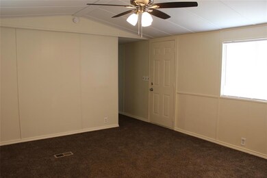 1565 E Reno Rd, Azle, TX 76020 - photo 3