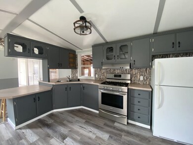 596 S Barre Rd unit 20, Barre, VT 05641 - photo 3