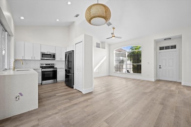 233 NE Glentry Ave, Port Saint Lucie, FL 34983 - photo 5