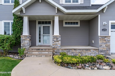 2193 43rd Ave S, Grand Forks, ND 58201 - photo 2