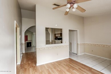 925 Duskin Dr, Jacksonville, FL 32216 - photo 3