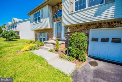 357 Montgomery Cir, Stephens City, VA 22655 - photo 2