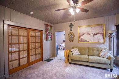 1921 Bridge Ave, Davenport, IA 52803 - photo 7