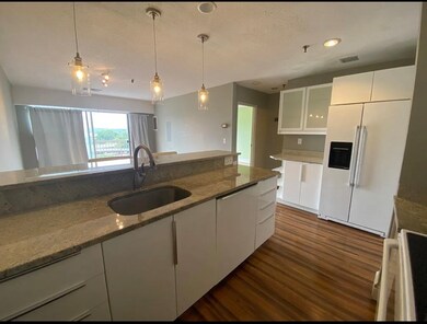 Edgewater Place Condominiums unit 819, Quincy, MA 02171 - photo 2