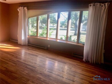 21490 Holts Rd E, Genoa, OH 43430 - photo 2