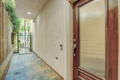 2427 Ralph St, Houston, TX 77006 - photo 4
