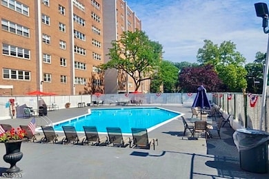 River Plaza unit 1E, Paterson, NJ 07514 - photo 6